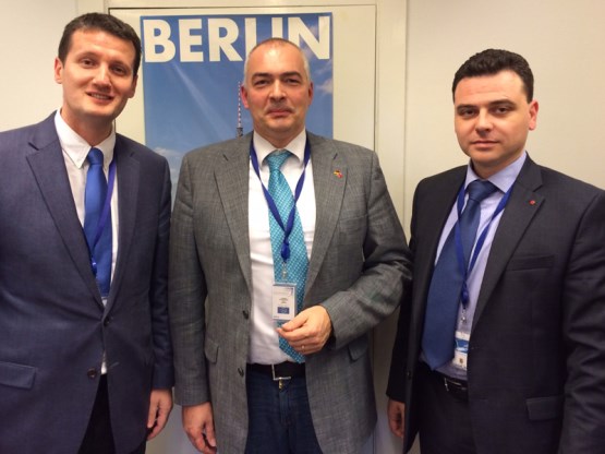 Članovi Delegacije PSBiH u PS VE Saša Magazinović i Senad Šepić sa predsjedavajućim Delegacije Njemačke u Strazburu
